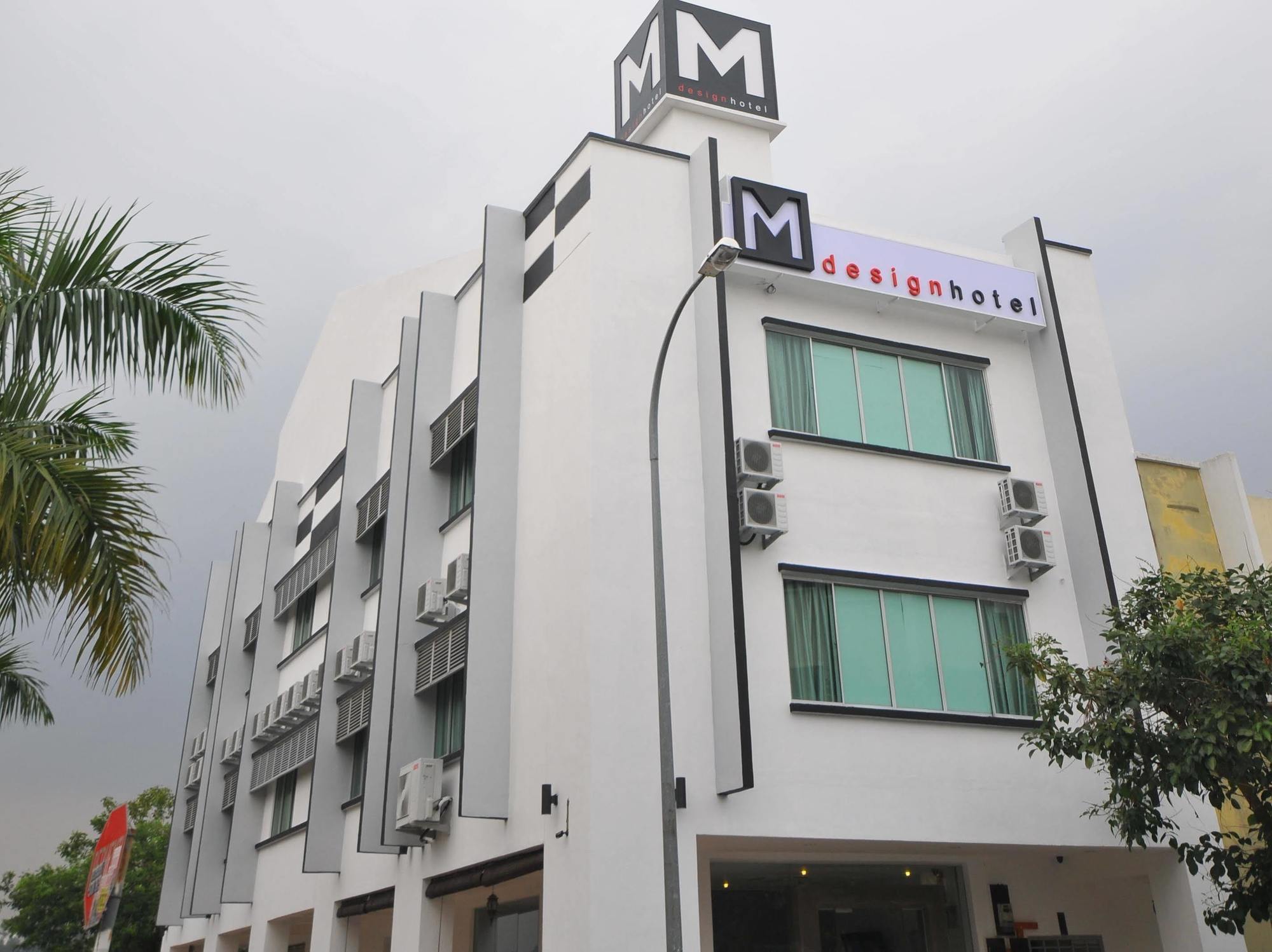 M Design Hotel @ Seri Kembangan Exterior foto